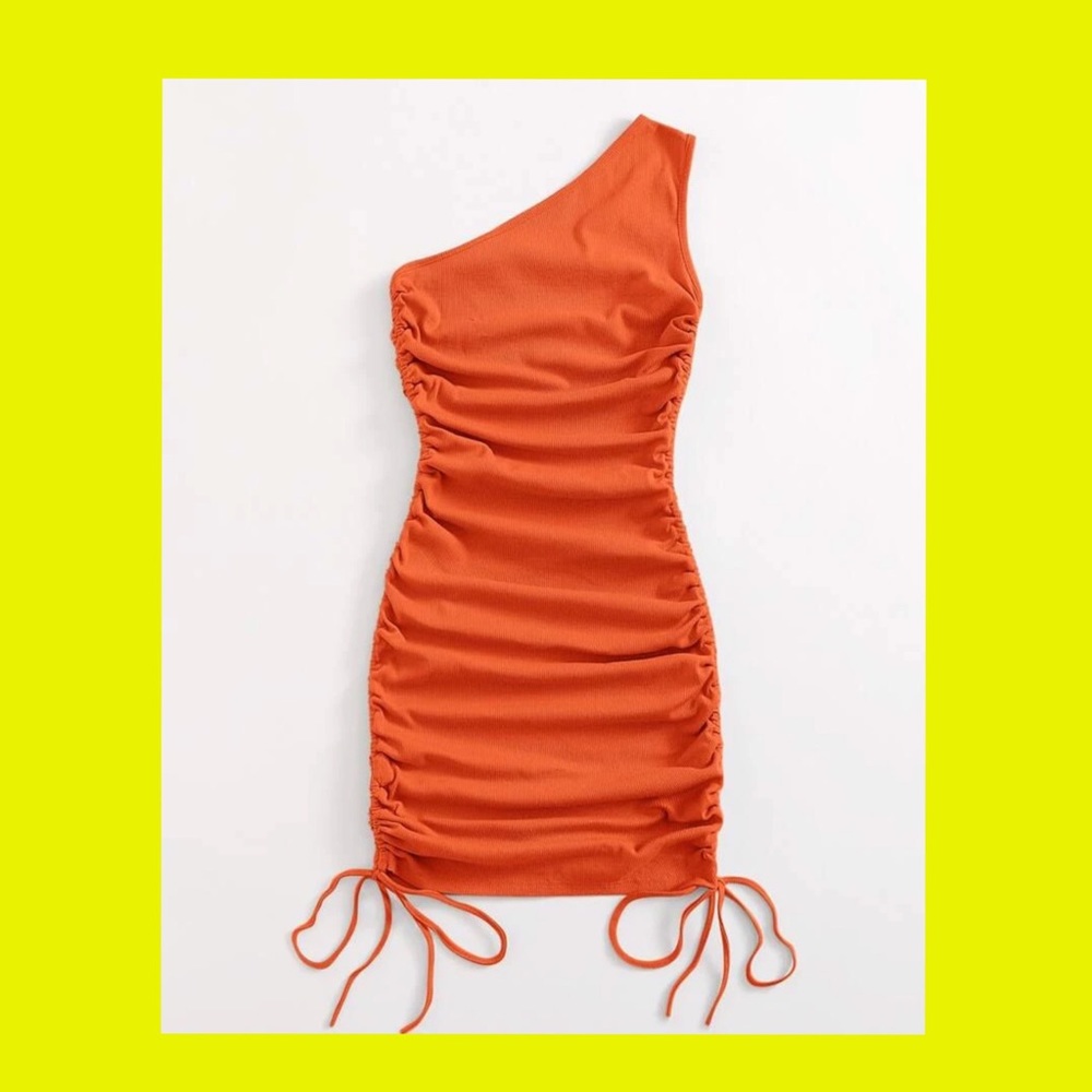 NWOT RIBBED RUCHED DRESS